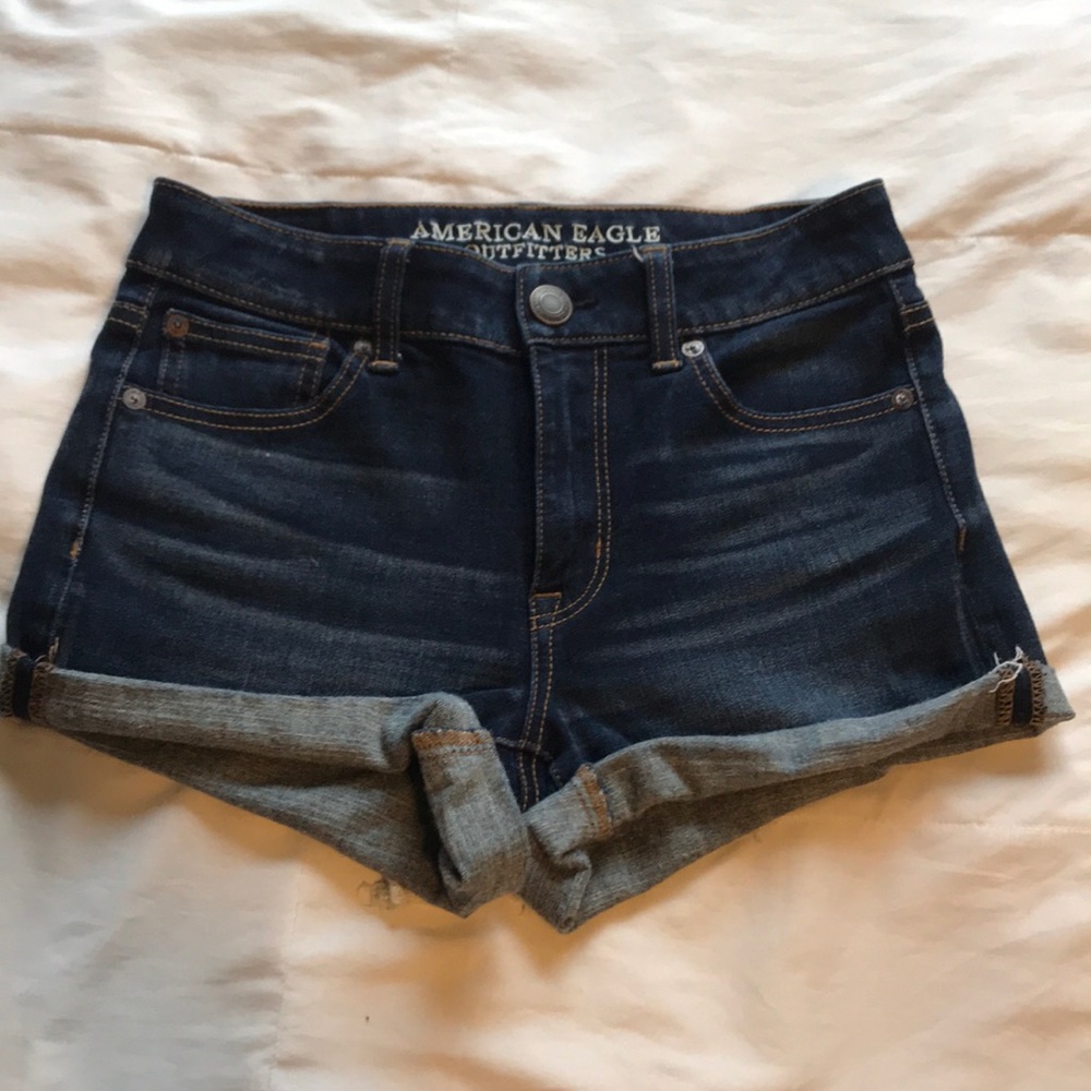 BNWOT American Eagle High Rise Cuffed Shorts